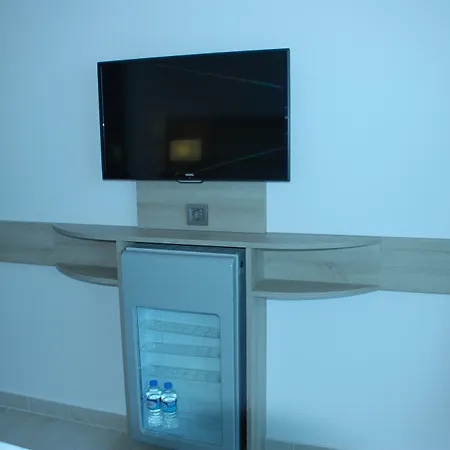 贝格维尔海滩酒店 - 仅限成人 3* 马尔马里斯