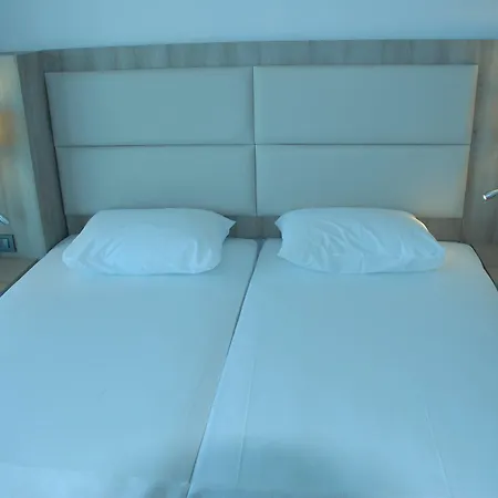 酒店 贝格维尔海滩酒店 - 仅限成人 马尔马里斯