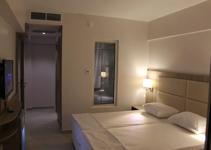 فندق بيجونفيل بيتش - للكبار فقط 3*