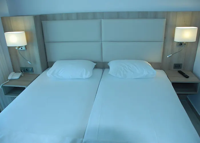 酒店 贝格维尔海滩酒店 - 仅限成人 马尔马里斯